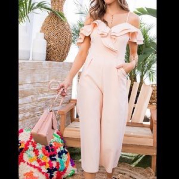 Elegant one piece 🌸 - Picture 5 of 9